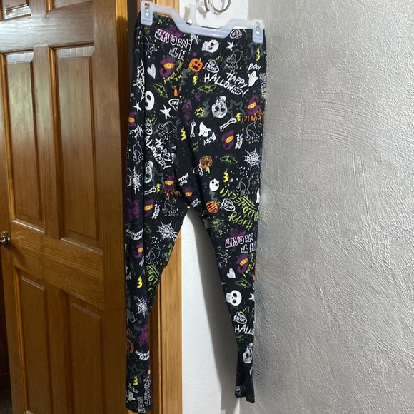 Jack & Sally🎃2X🕸🕷pant 4X tee & 925❤️studs💀Cap🧡 - Picture 4 of 16